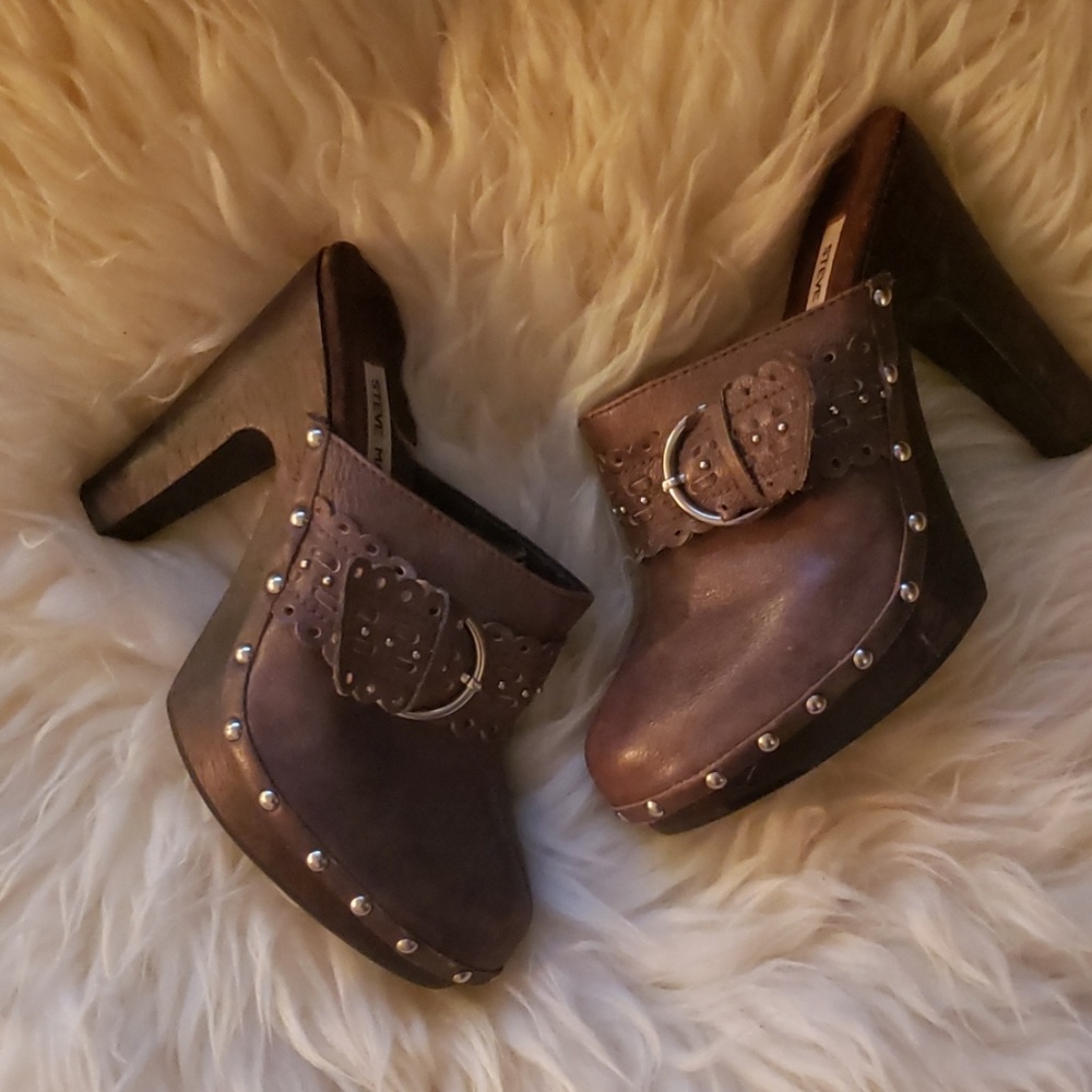 Steve Madden Leather Clogs